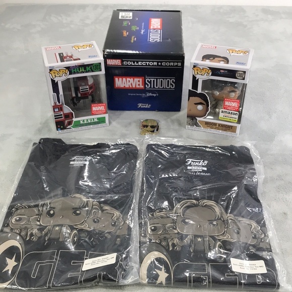 Marvel Collector Corps Funko Pop Disney + Collector Box 2Tees !!! - Picture 1 of 14